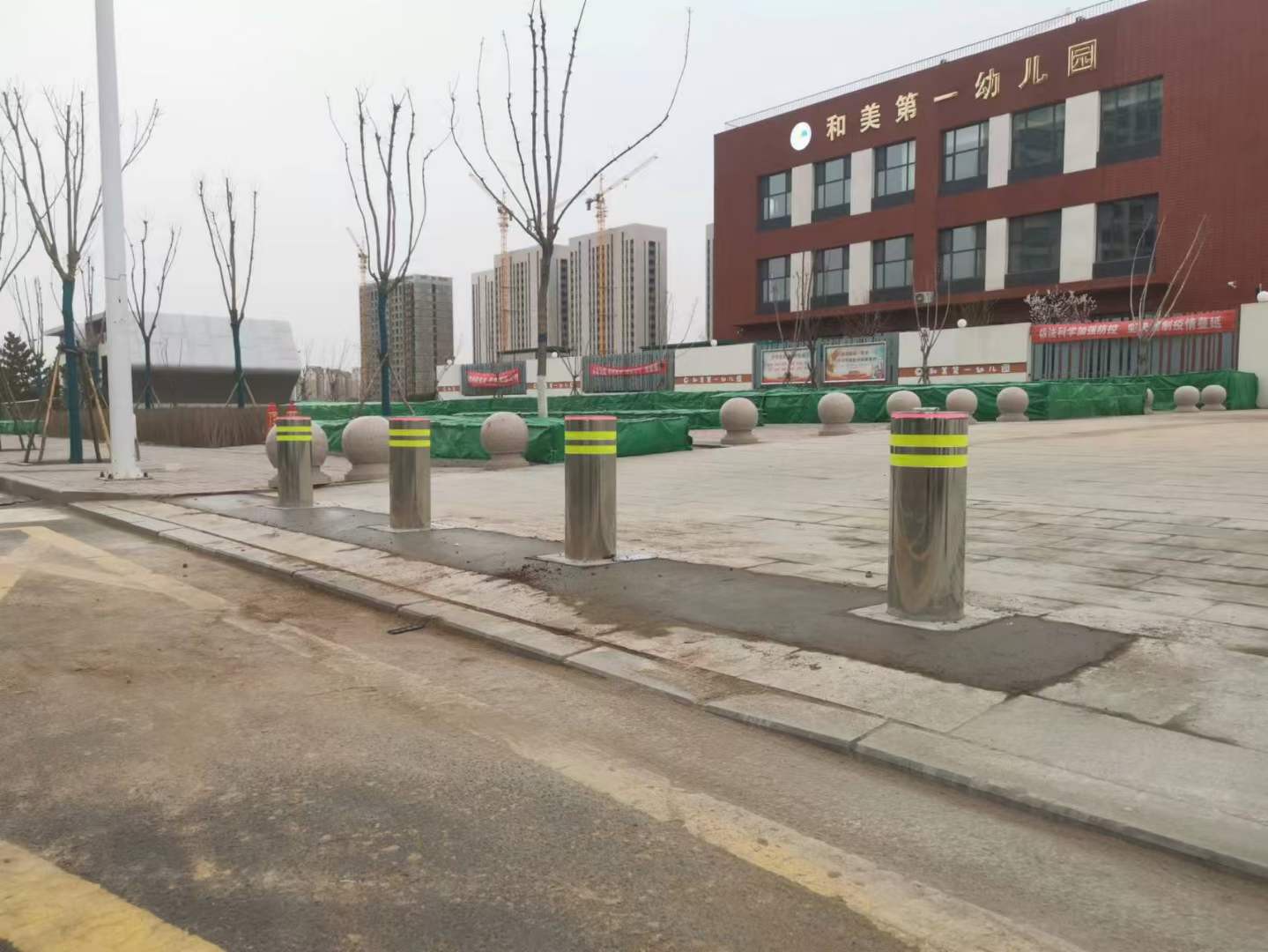 ติดตั้งเสาอัตโนมัติ GS ในโรงเรียนอนุบาลนานาชาติ Zhimei