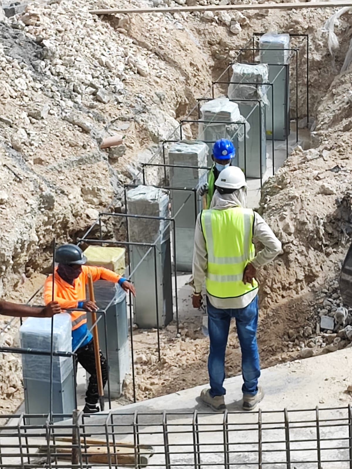 ติดตั้งเสาอัตโนมัติ GS ที่ Oasis Hotel Qatar